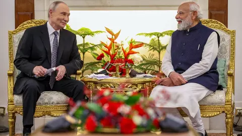 PM Narendra Modi with President Vladimir Putin