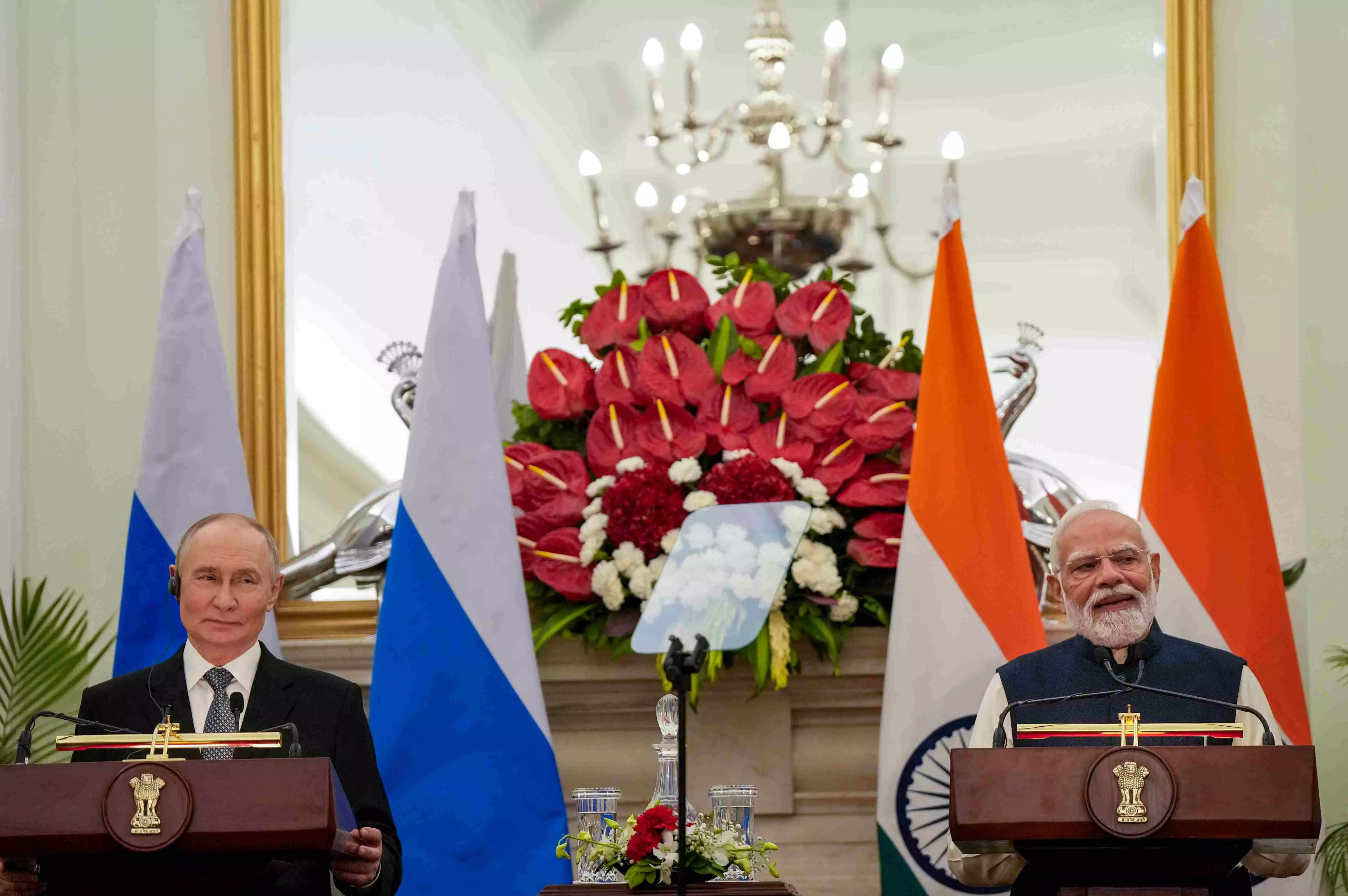 India, Russia stand shoulder to shoulder against terrorism: Modi India, Russia stand shoulder to shoulder against terrorism: Modi