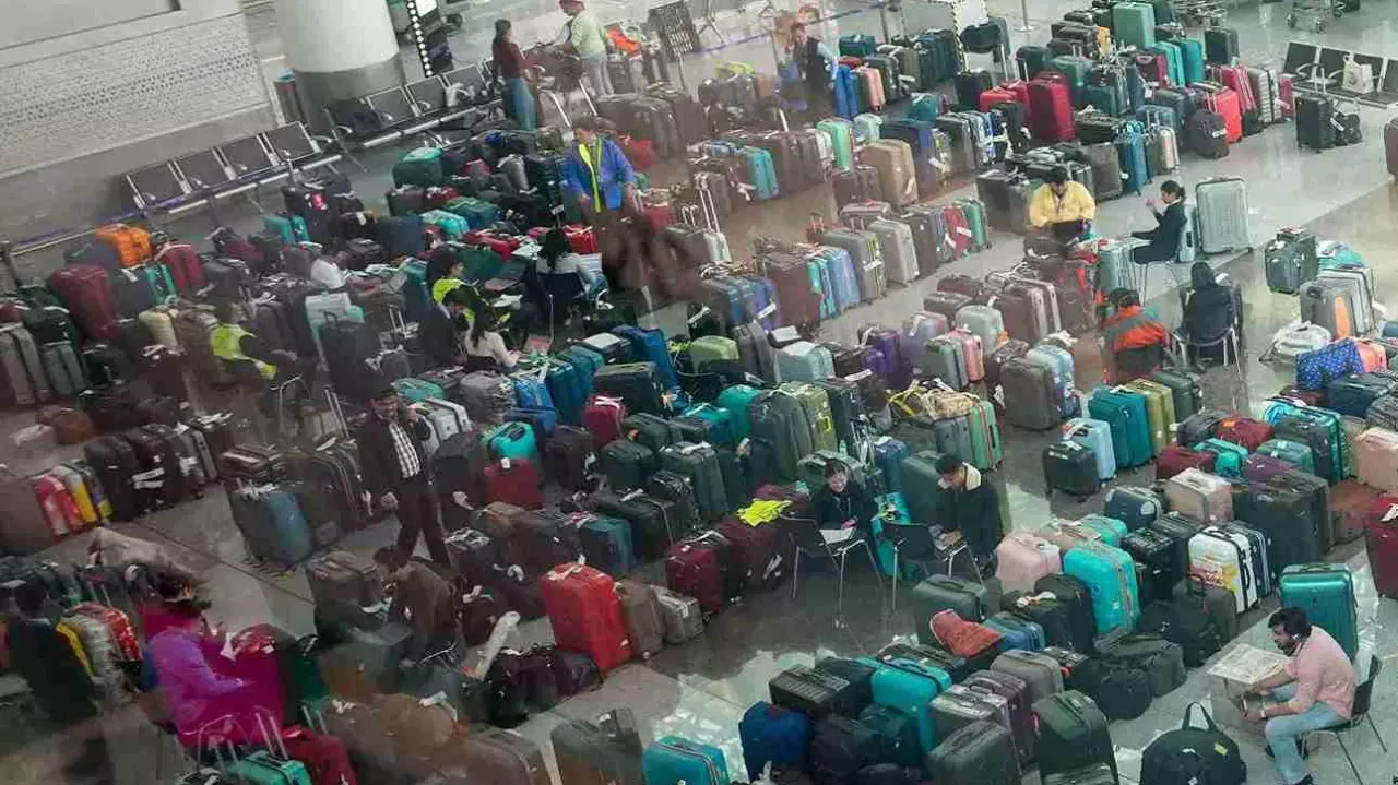 IndiGo cancels 560 flights today; refunds touch Rs 827 cr, 4,500 bags returned