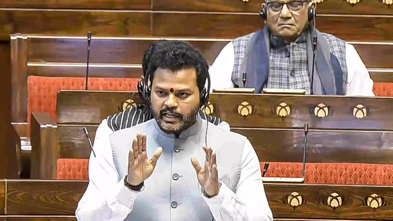 Govt to curtail IndiGo’s winter schedule amid mass flight cancellations