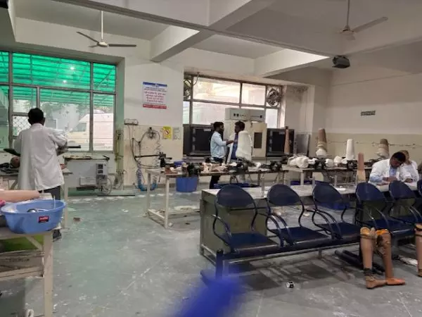 The BMVSS laboratory, where the Jaipur Limb is manufactured. Photo: Rakhee Roytalukdar The BMVSS laboratory, where the Jaipur Limb is manufactured. Photo: Rakhee Roytalukdar