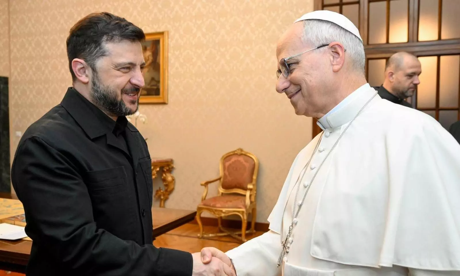 Zelenskyy meets Pope Leo