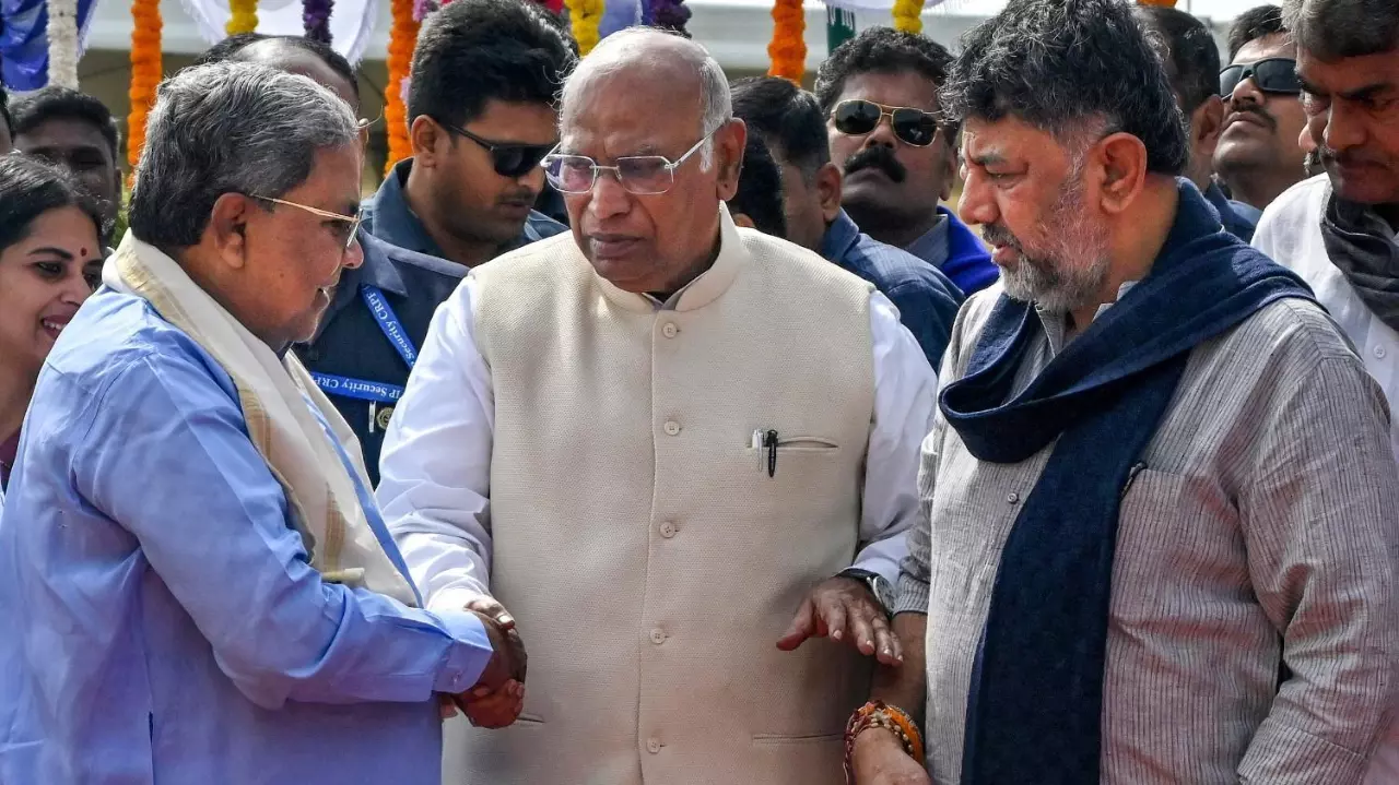 Congress President Mallikarjun Kharge with  Siddaramaiah DK Shivakumar - the indecision could impact Congress