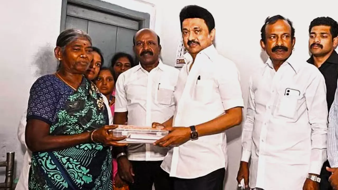 Makkalai Thedi Maruthuvam reality check