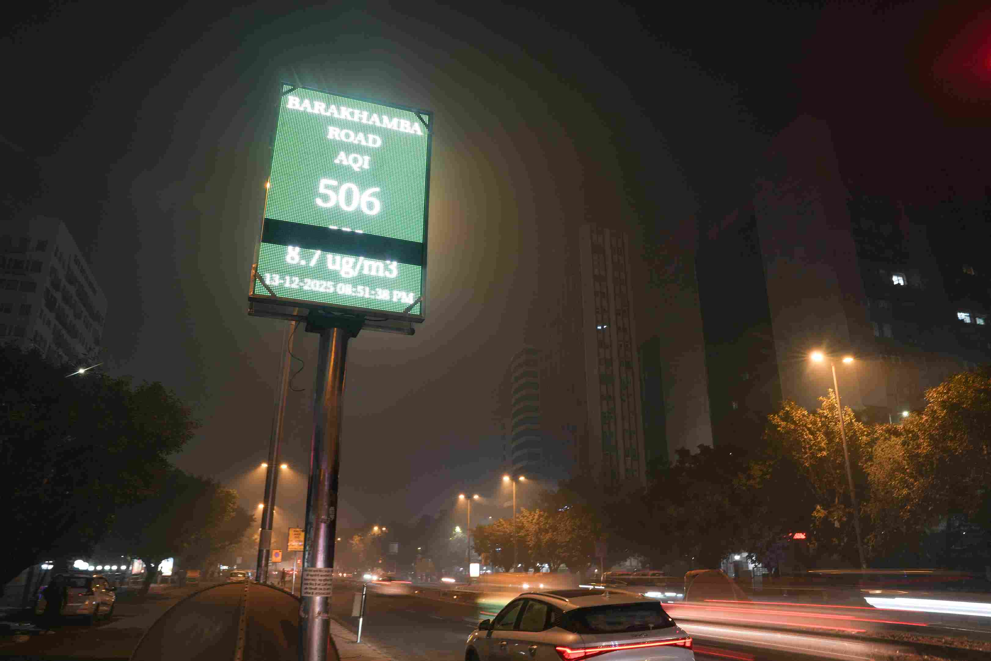 Delhi AQI hits 462 as severe smog forces schools to adopt hybrid mode