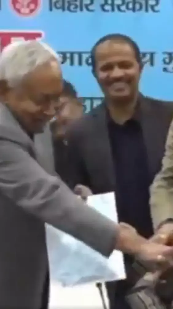 Hijab-pulling row puts spotlight back on Nitish Kumar’s public conduct, health Hijab-pulling row puts spotlight back on Nitish Kumar’s public conduct, health