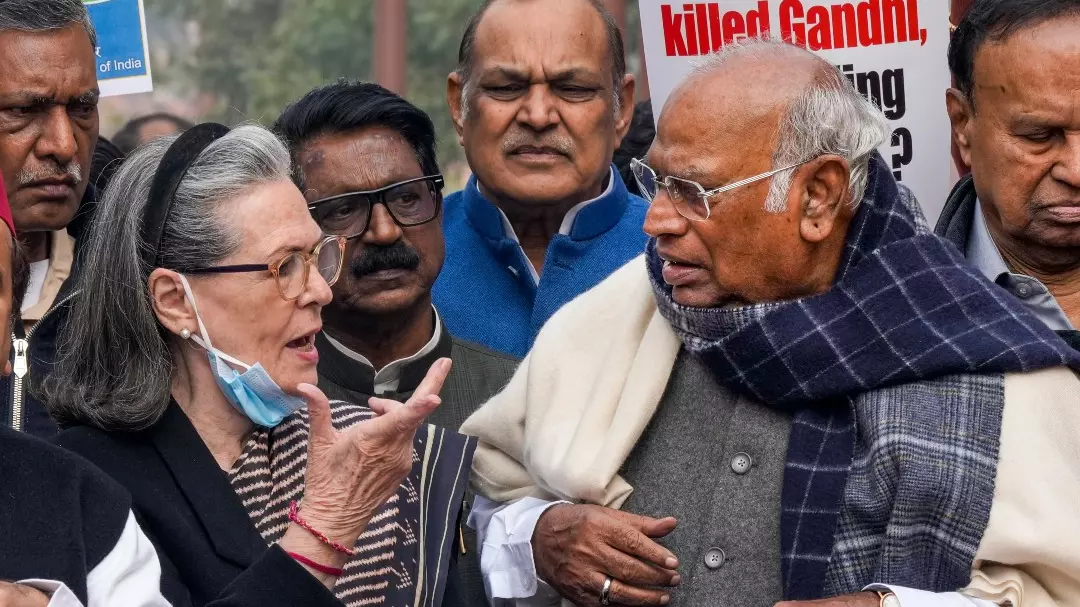 Senior Congress leader Sonia Gandhi with Kharge