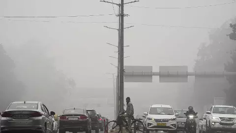 dense fog in Delhi dense fog in Delhi