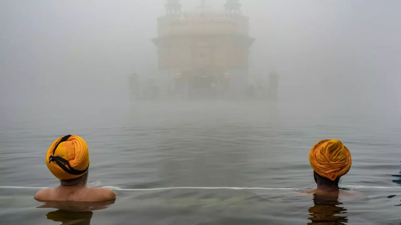 Fog effect: 177 flights cancelled, over 500 delayed