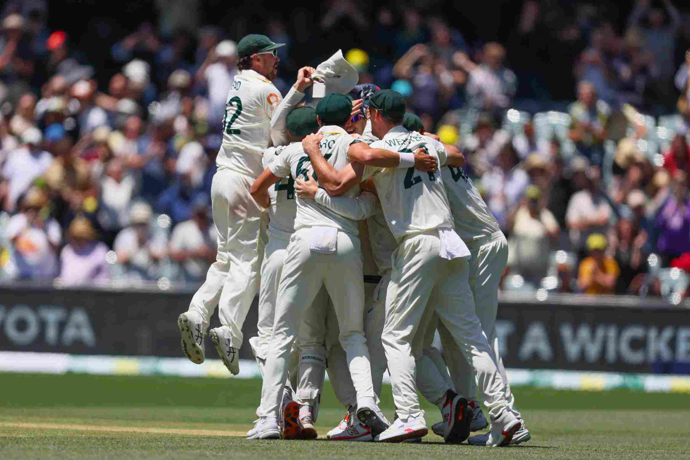 Australia retain the Ashes with 2 tests to spare after a tense win over England