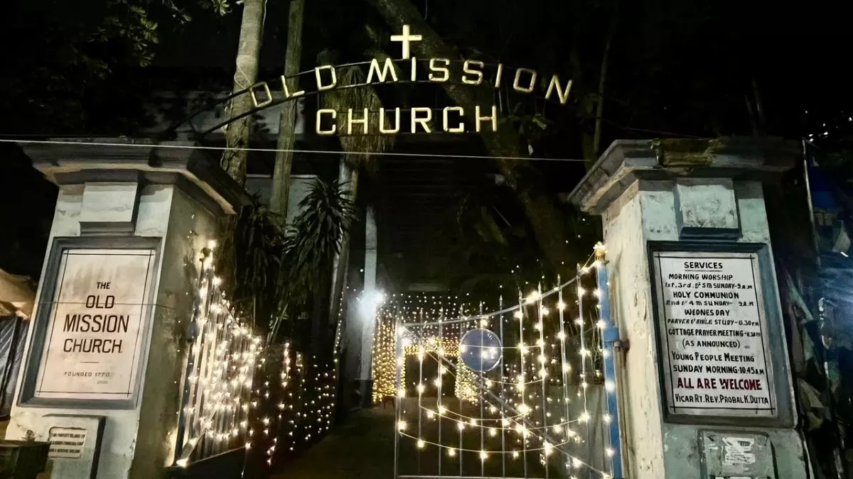 Christmas lights at Kolkata’s Old Mission Church, the oldest Protestant church in the city, consecrated in 1770. Reportedly, the church had drawn attention in 1899, when it acquired electric lights and fans, the first Church in Bengal to do so. Photo: Jayanta Shaw  