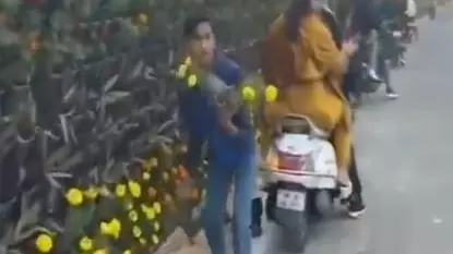 Flower pots theft at Rashtra Prerna Sthal