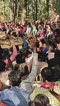 Aravalli in gujarat - protestors are not convinced about government assurance