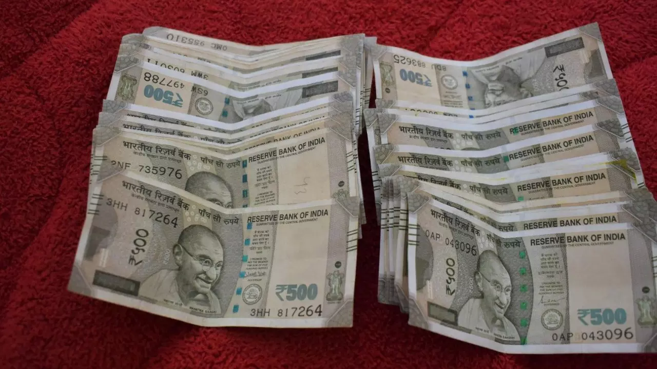 Rs 500 notes