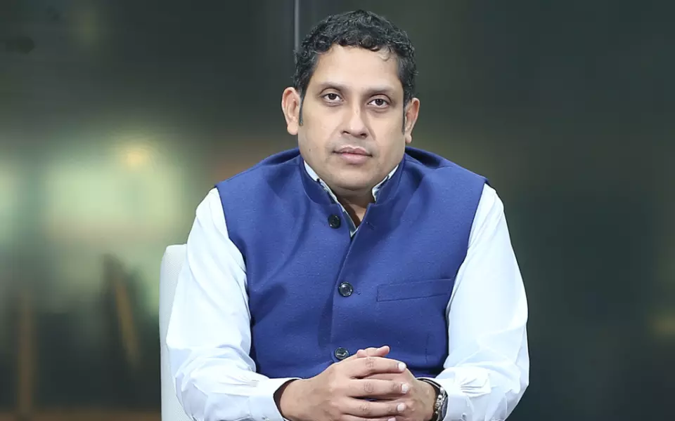 Praveen Chakravarty Praveen Chakravarty