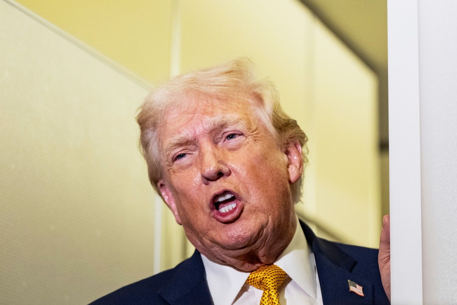 Trump: US to get 30-50 million barrels of oil from Venezuela at market price