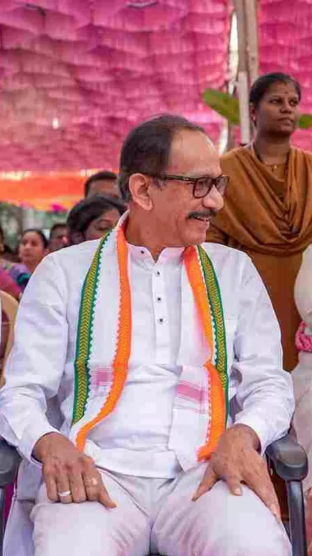 Selvaperunthagai, Girish Chodankar, Kanimozhi Karunanidhi Selvaperunthagai, Girish Chodankar, Kanimozhi Karunanidhi