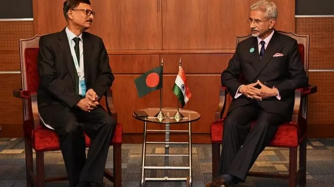 Bangladeshi Foreign Affairs Adviser M Touhid Hossain and EAM S Jaishankar