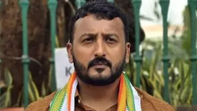 Rahul Mamkootathil heckled at Kerala hospital after third rape arrest; Cong disowns MLA Rahul Mamkootathil heckled at Kerala hospital after third rape arrest; Cong disowns MLA