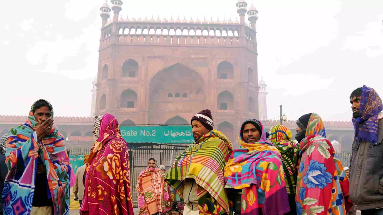 At 3 deg celsius, Delhi wakes up to coldest January morning in 3 years