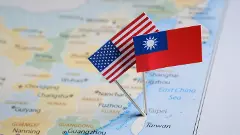 Taiwanese and USA flags