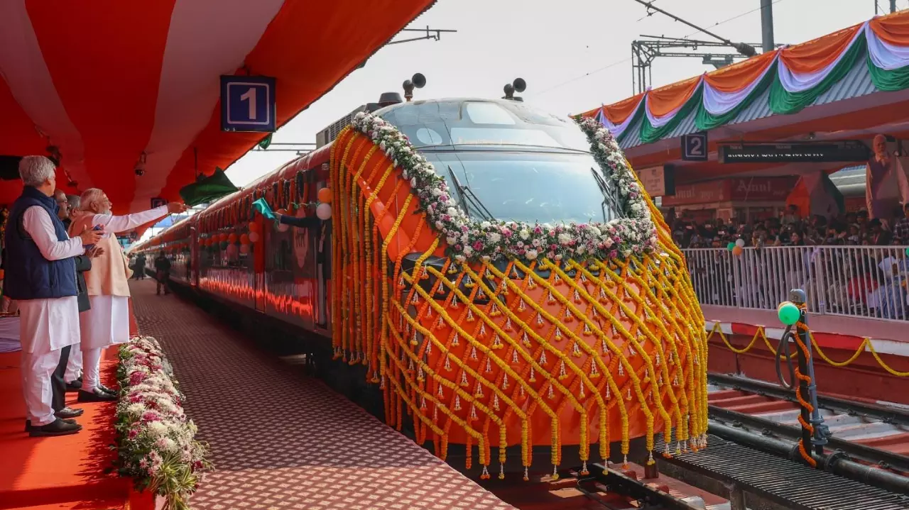 Vande Bharat Sleeper, Narendra Modi