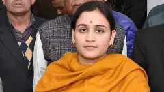 Mulayams son Prateek Yadav to divorce BJP leader Aparna: Never saw such bad soul