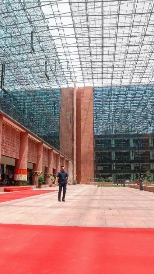 Modi in Kartavya Bhavan - the replacing of old buildings with new in Lutyen Delhi