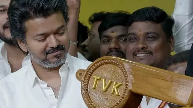 Vijay kickstarts campaign push with ‘whistle’ blow in Mahabalipuram