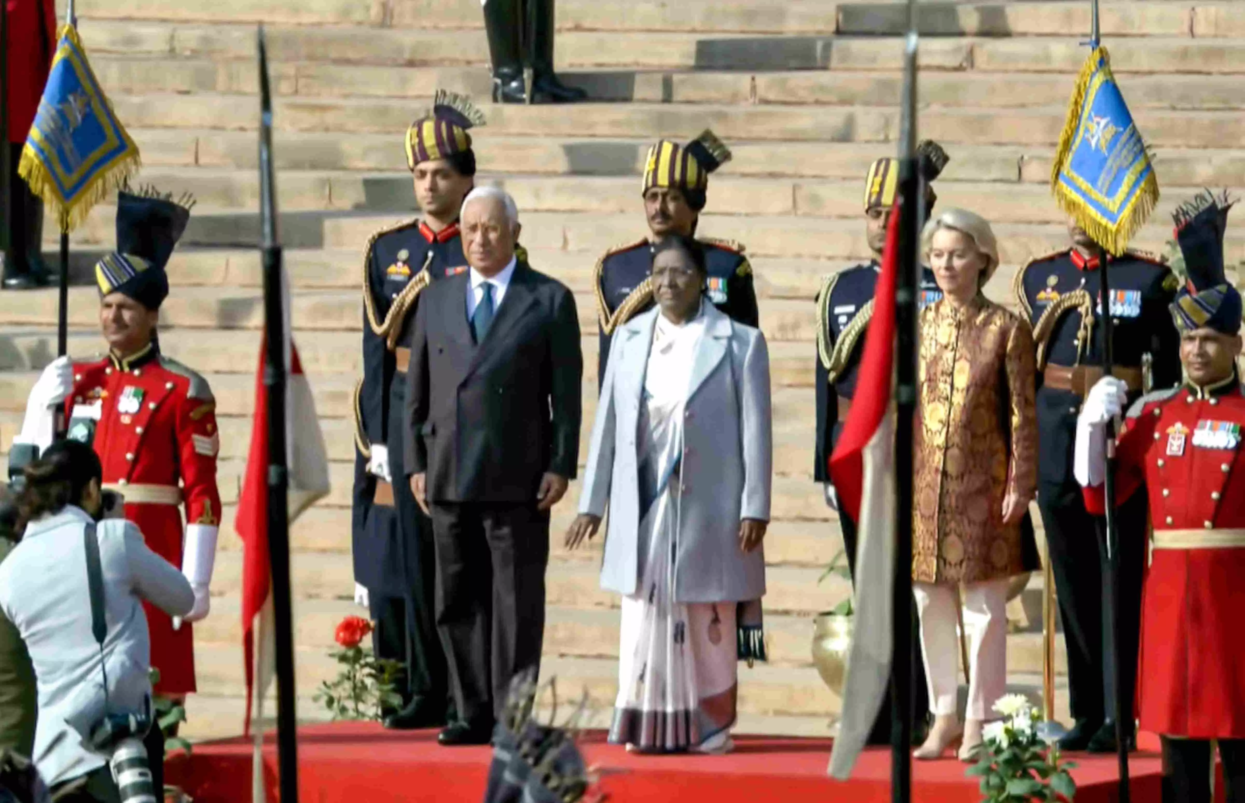 &nbsp;President Droupadi Murmu stands alongside European Commission President Ursula von der Leyen and European Council President Antonio Costa during the national anthem before departing Rashtrapati Bhavan for Kartavya Path ahead of the 77th Republic Day Parade in New Delhi. Photo: PTI    