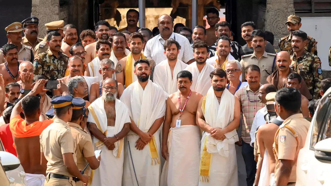 Indian team at Sree Padmanabhaswamy temple Indian team at Sree Padmanabhaswamy temple