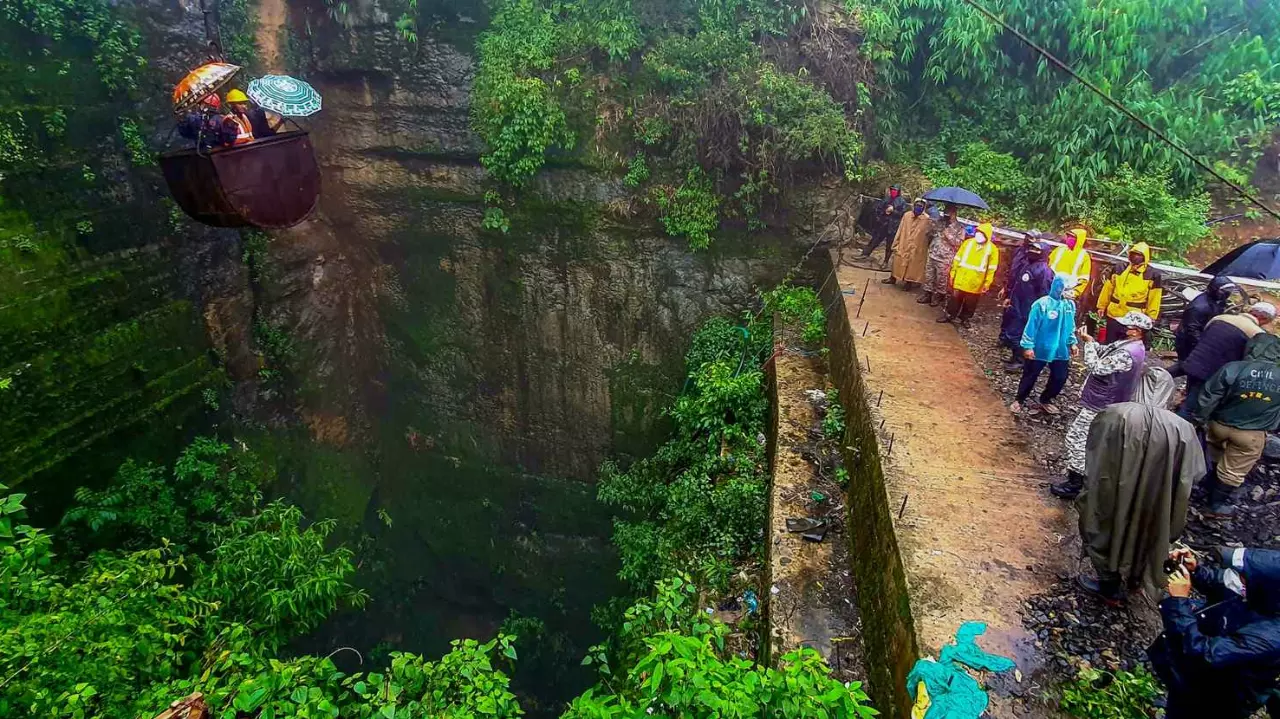 Meghalaya illegal coal mine blast: Toll rises to 18; many still trapped Meghalaya illegal coal mine blast: Toll rises to 18; many still trapped