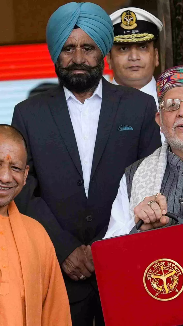 Yogi Adityanath, Suresh Kumar Khanna, UP budget 2026
