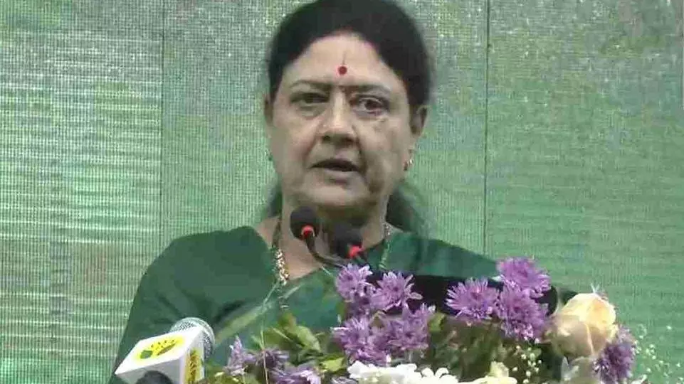 Sasikala makes dramatic comeback, launches new party on Jayalalithaa’s birthday Sasikala makes dramatic comeback, launches new party on Jayalalithaa’s birthday