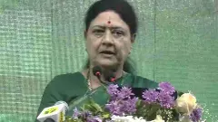 Sasikala makes dramatic comeback, launches new party on Jayalalithaa’s birthday