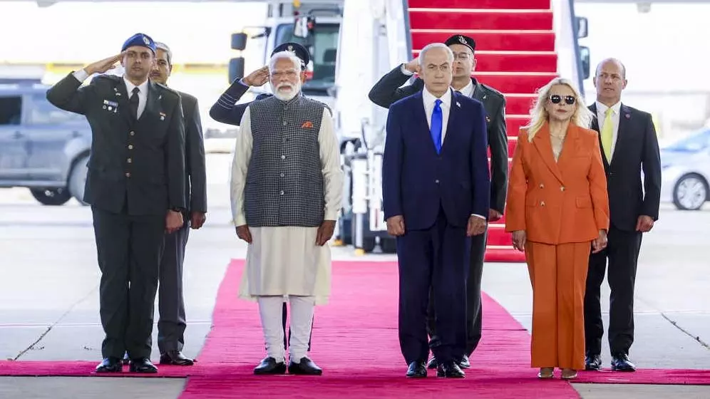 PM Modi, Israeli PM Netanyahu and his wife Sara