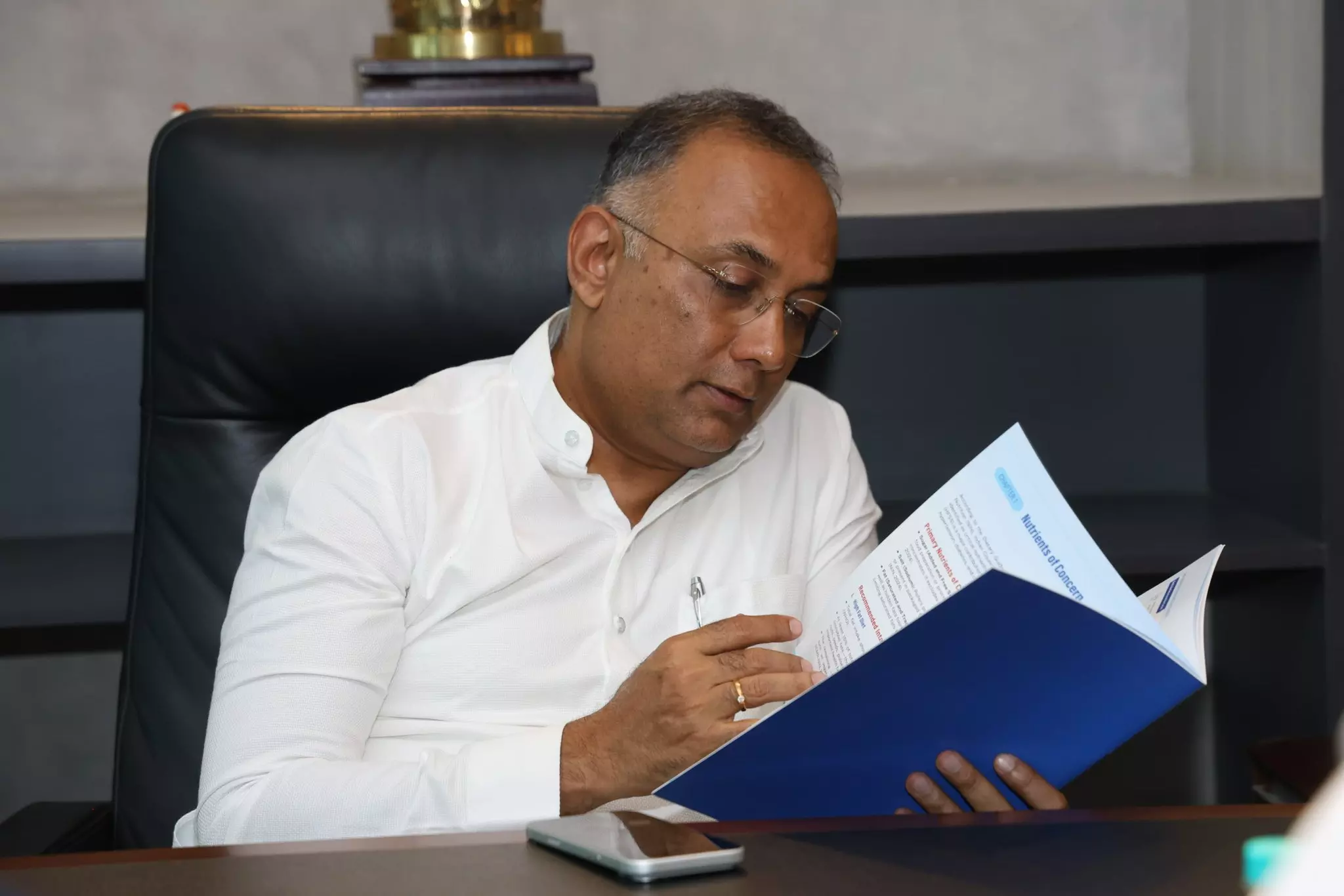 Urdu ad sparks war of words between BJP and Karnataka minister Urdu ad sparks war of words between BJP and Karnataka minister