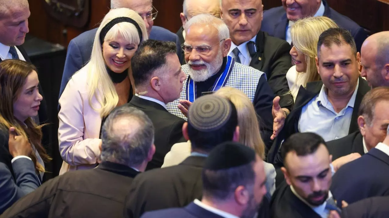 Narendra Modi, Knesset