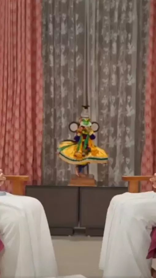 Pinarayi Vijayan makes unflinching confession to Mohanlal: ‘My only fear is the party, not accusations Pinarayi Vijayan makes unflinching confession to Mohanlal: ‘My only fear is the party, not accusations