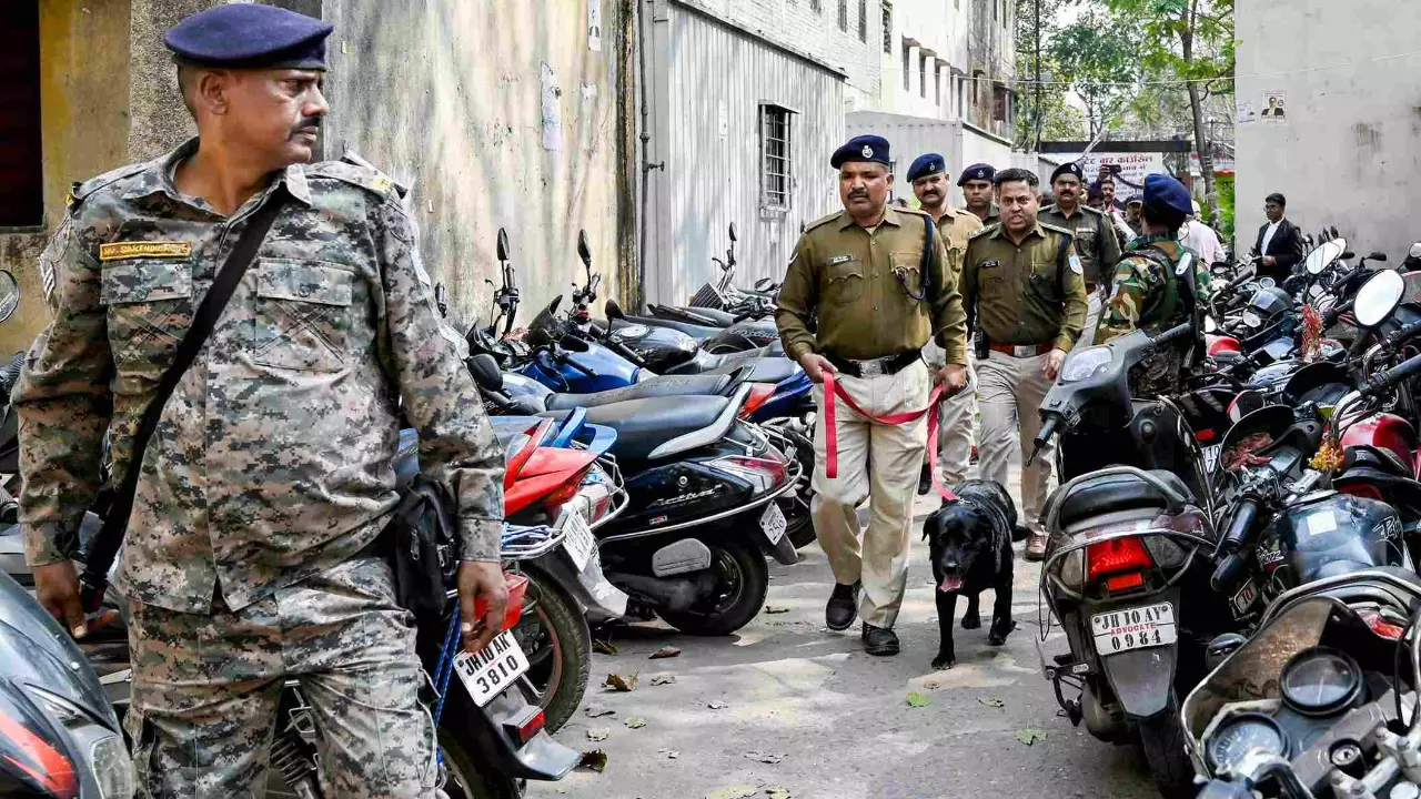 armed police forces deployment
