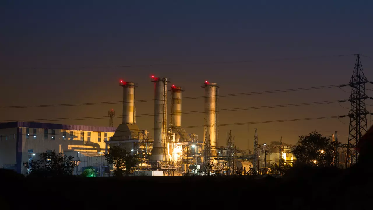 No other nation decides Indias oil purchase: Officials