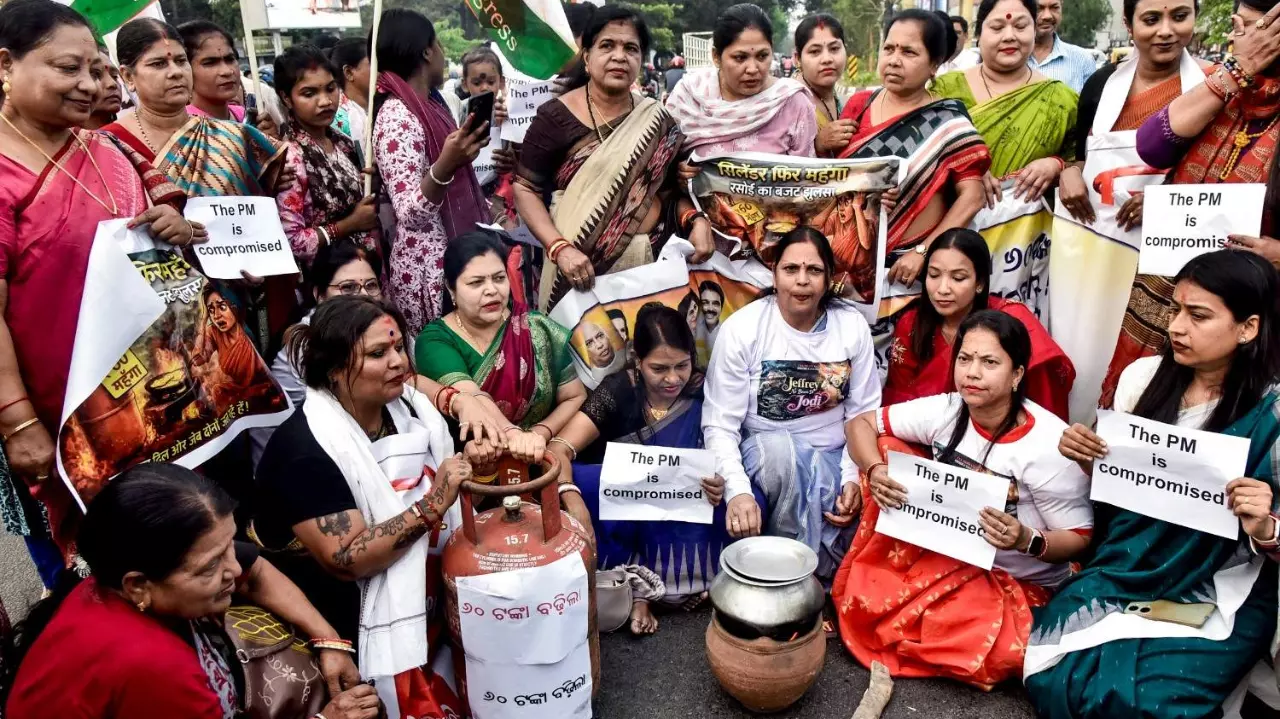 Protest against LPG price hike