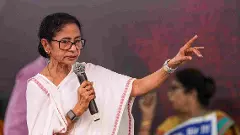 Hours before MCC sets in, Mamata gives hike to priests and clerics, clears DA arrears