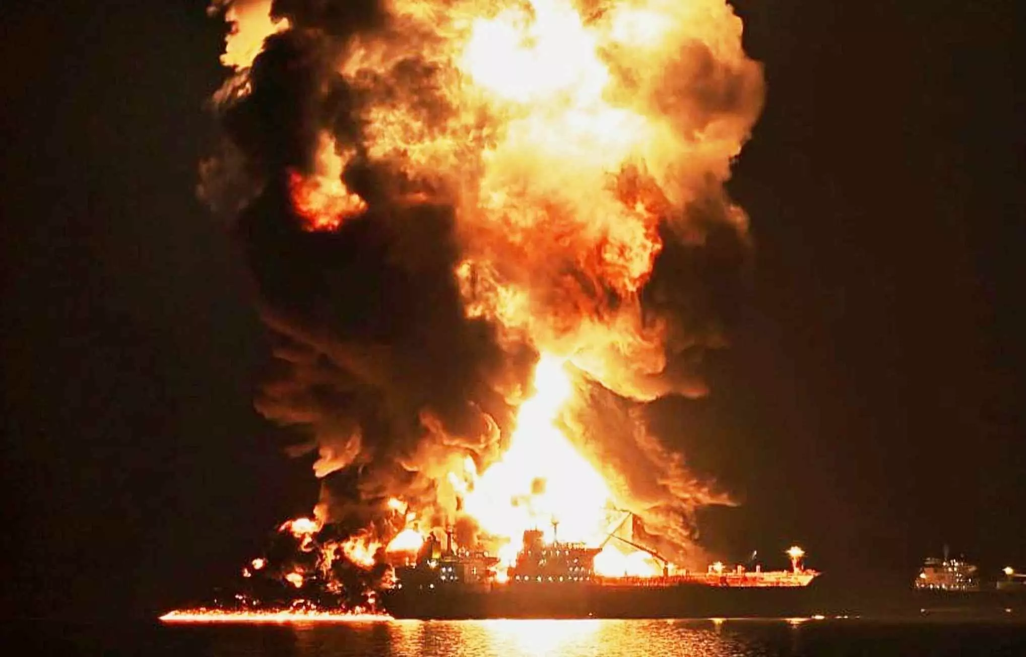 Iran Israel US Middle East explodes Iran Israel US Middle East explodes