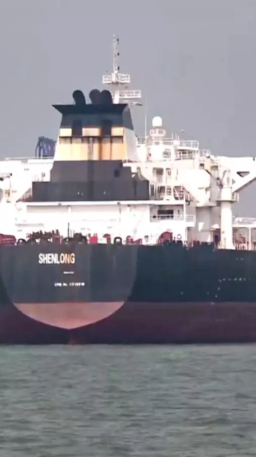 oil tanker Shenlong Suezmax