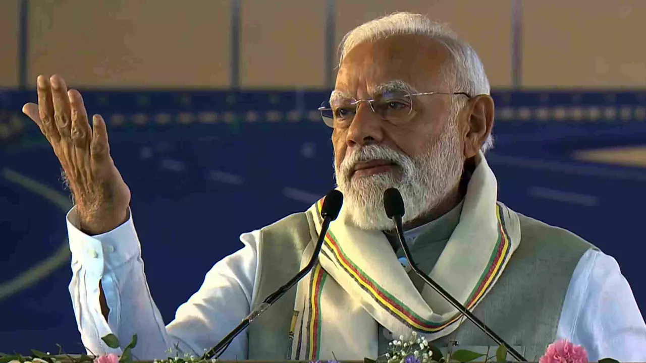 Centre working to limit impact of global conflicts; Cong creating panic: PM Modi