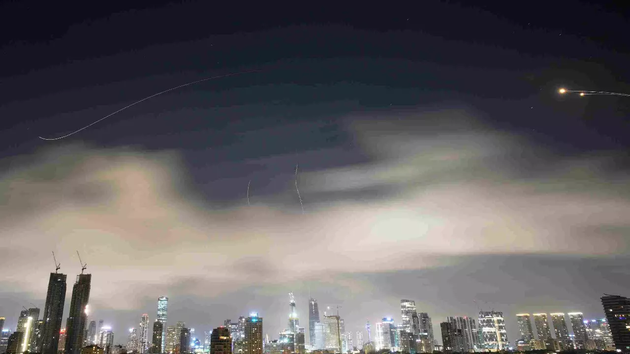 Live! Iran’s IRGC threatens Netanyahu amid viral assassination rumours