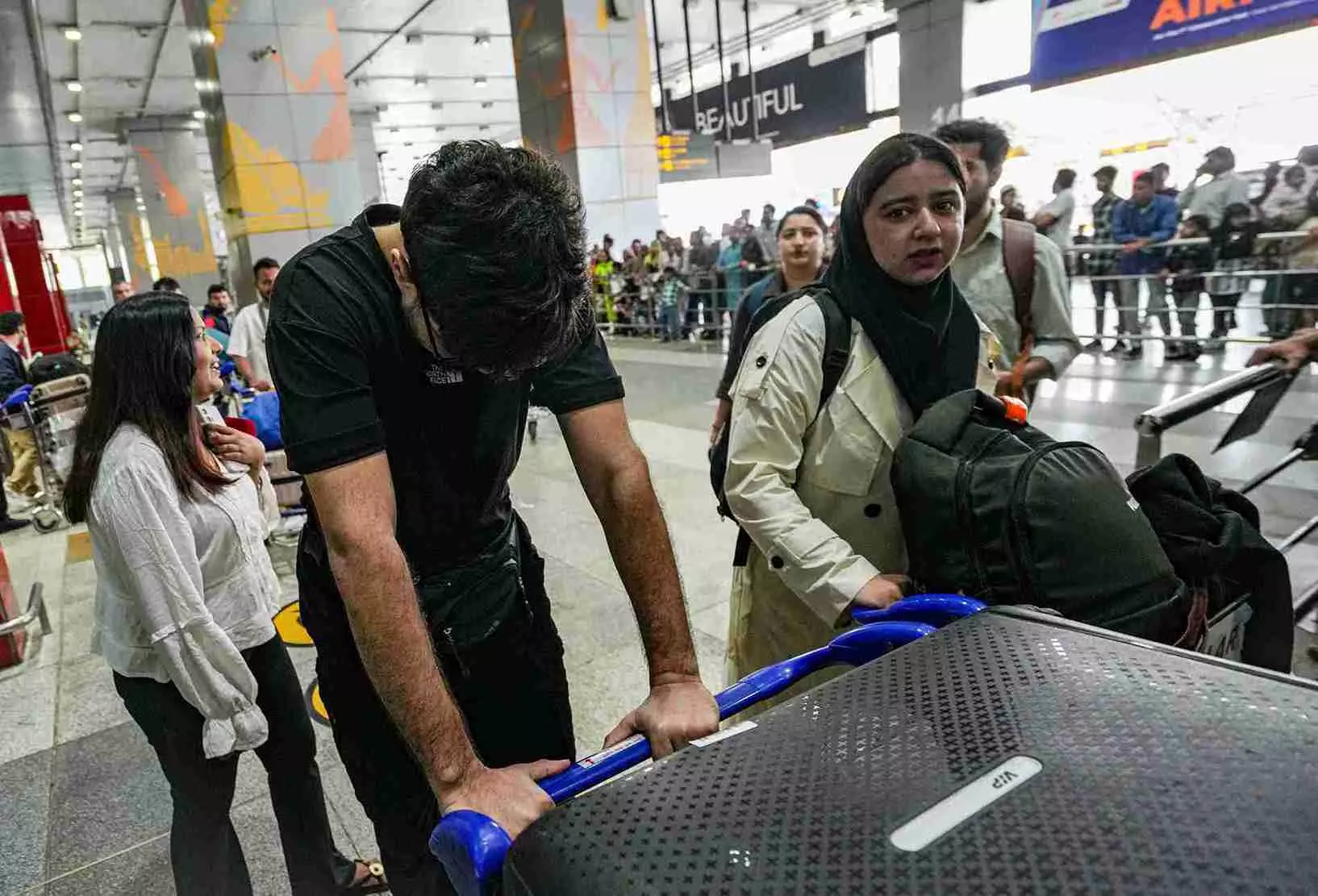 Iran Israel US Middle East explodes Iran Israel US Middle East explodes