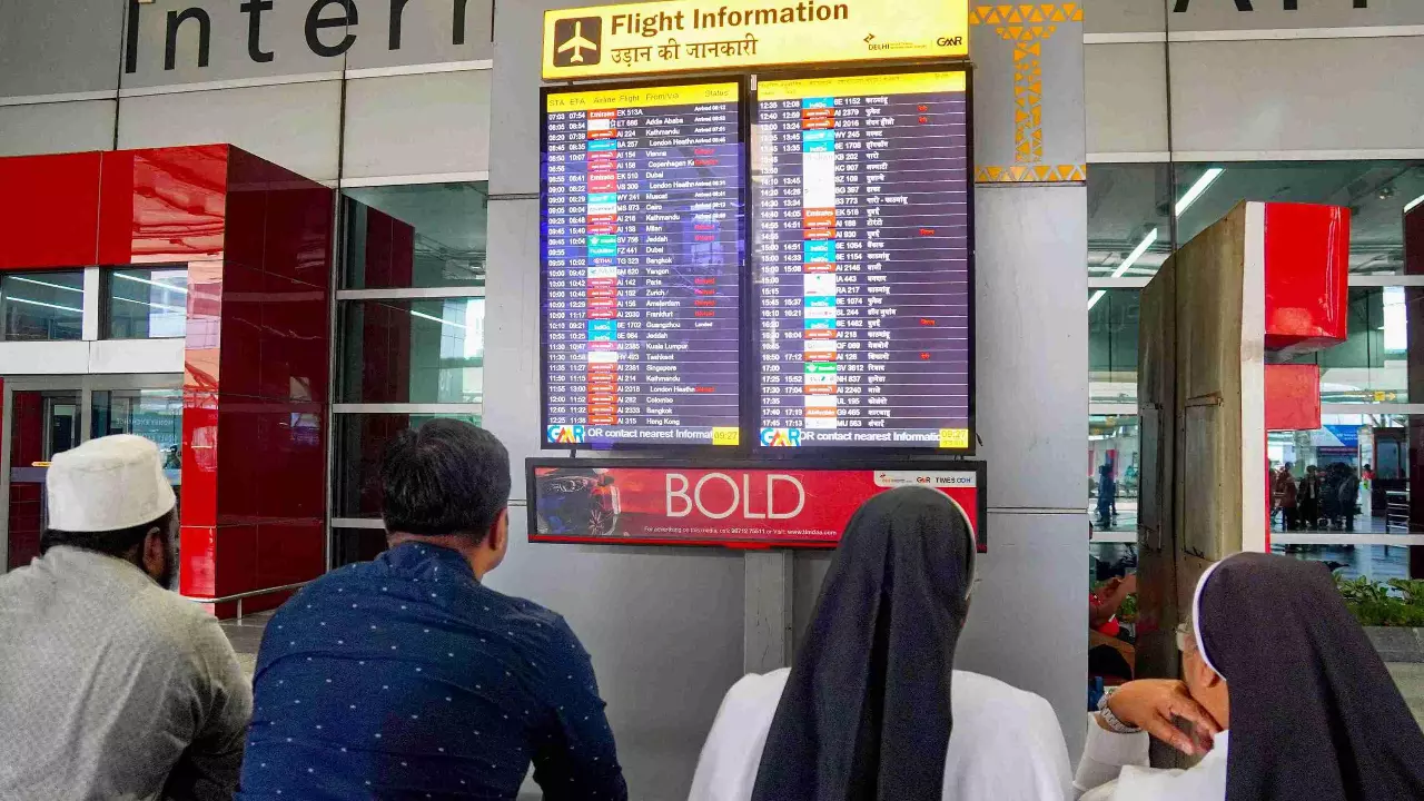 People at New Delhi airport