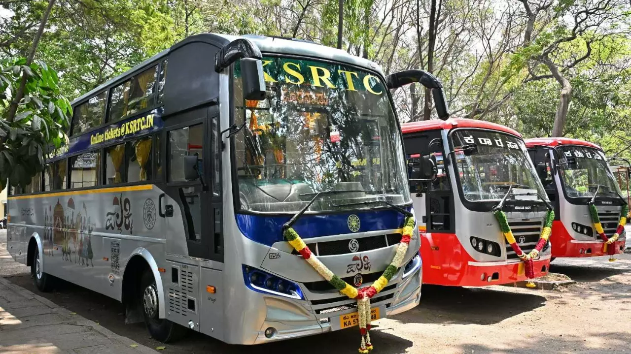 KSRTC buses